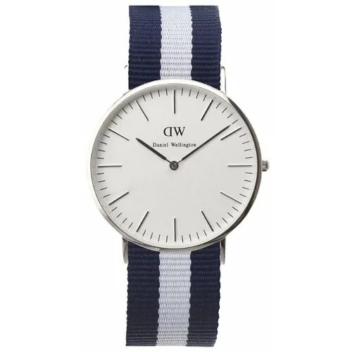 Наручные часы Daniel Wellington Classic, серебряный