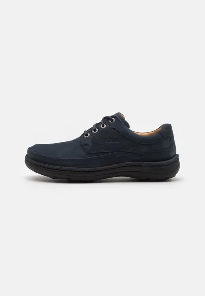 Спортивные туфли на шнуровке Nature Three Clarks, цвет navy