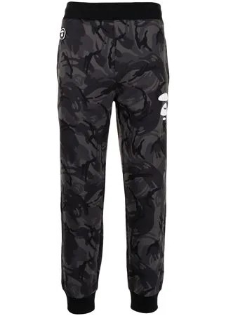 AAPE BY *A BATHING APE® спортивные брюки с камуфляжным принтом