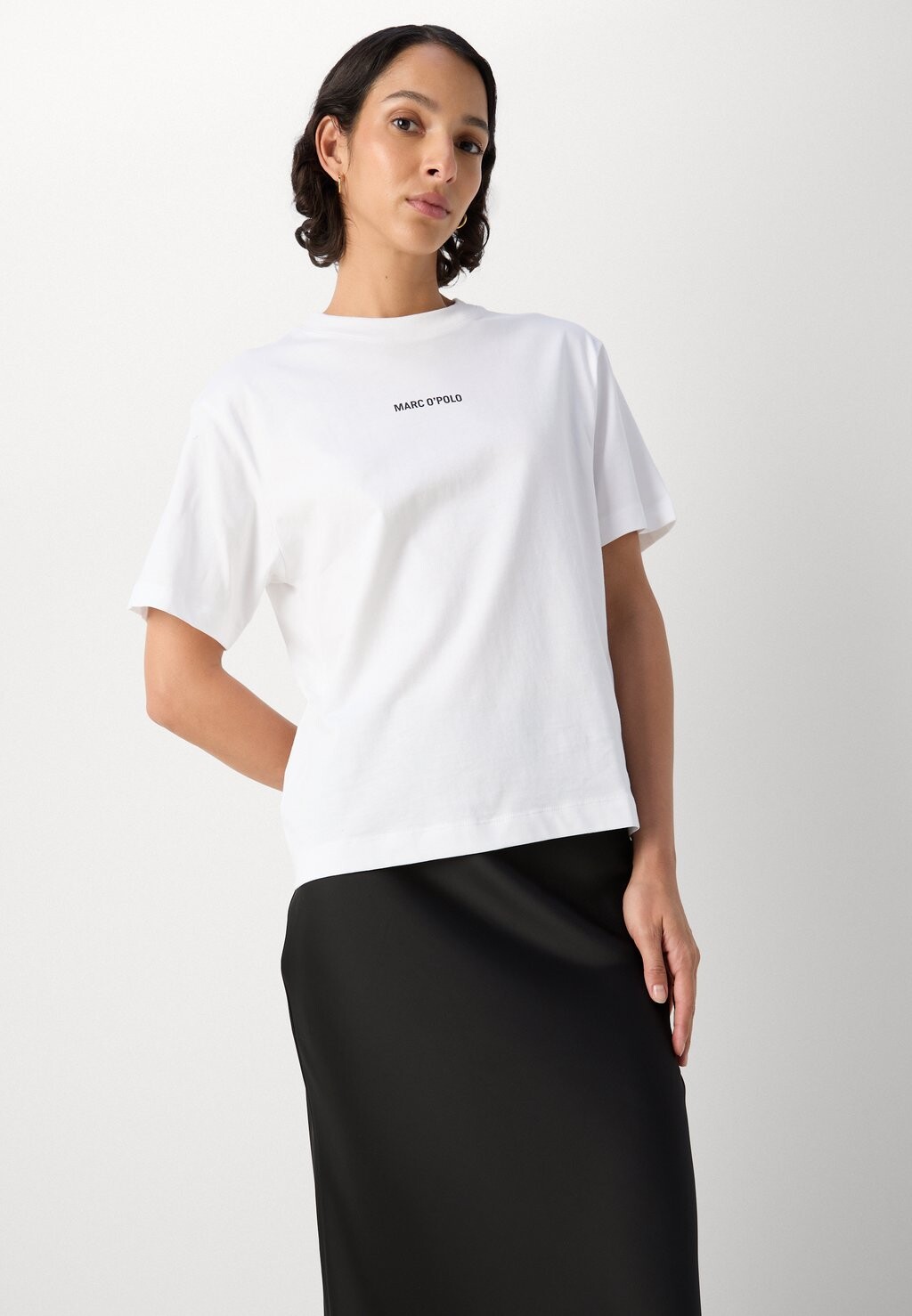 Базовая футболка SHORT SLEEVE ROUND NECK RELAXED FIT LOGO TEE Marc O'Polo, коричневый