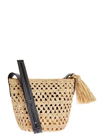 Плетеная сумка из рафии на брендированном плечевом ремне