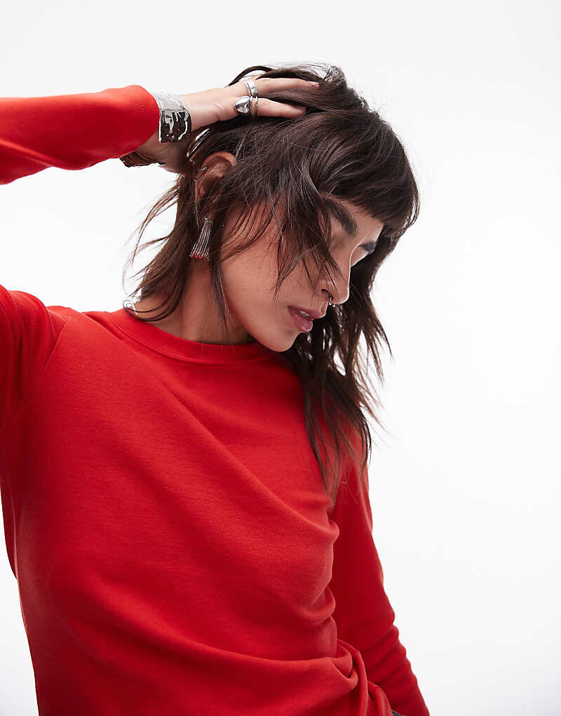 Topshop – красный приталенный топ с длинными рукавами