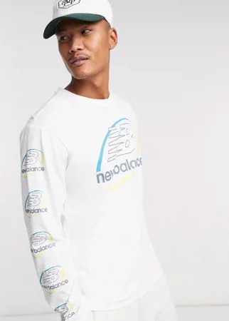 Белый лонгслив с логотипом в овальной рамке New Balance
