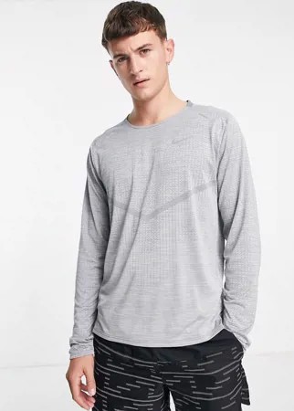 Серый лонгслив Nike Running Techknit Ultra Advanced Dri-FIT