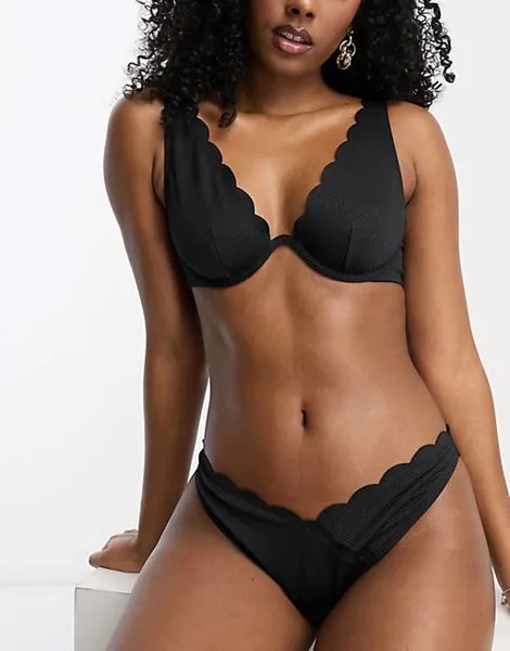 Черный бикини-топ с высоким верхом на косточках и фестонами Hunkemoller