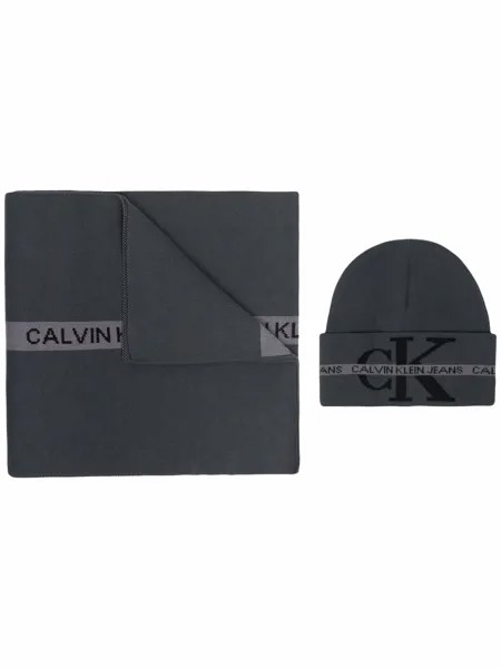 Calvin Klein комплект из шапки бини и шарфа с логотипом