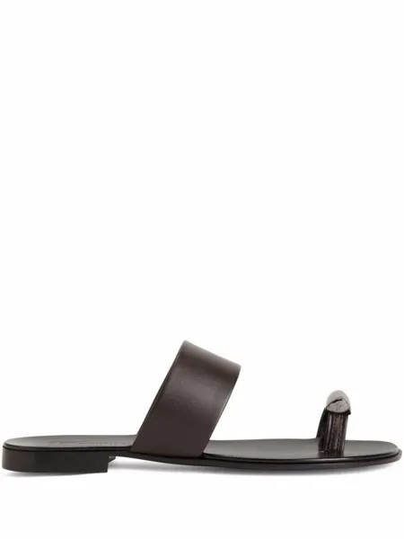 Giuseppe Zanotti сандалии Norbert с металлическим декором, коричневый