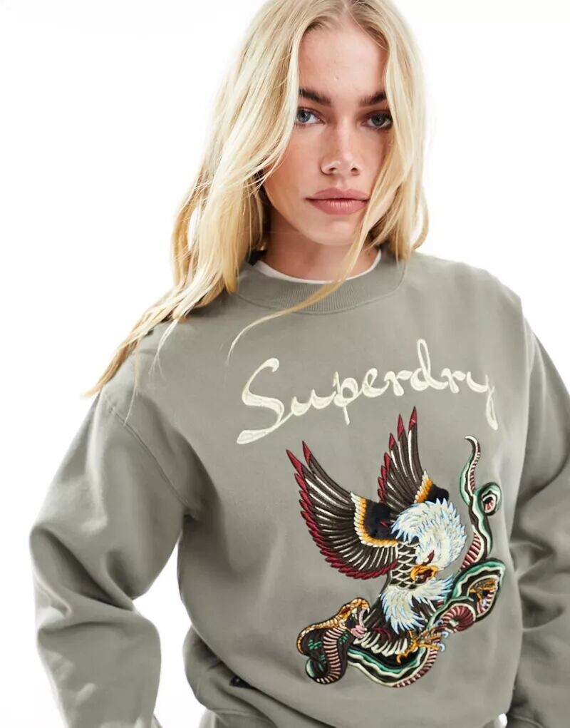 Свободный свитшот светло-хаки зеленого цвета с вышивкой Superdry suika