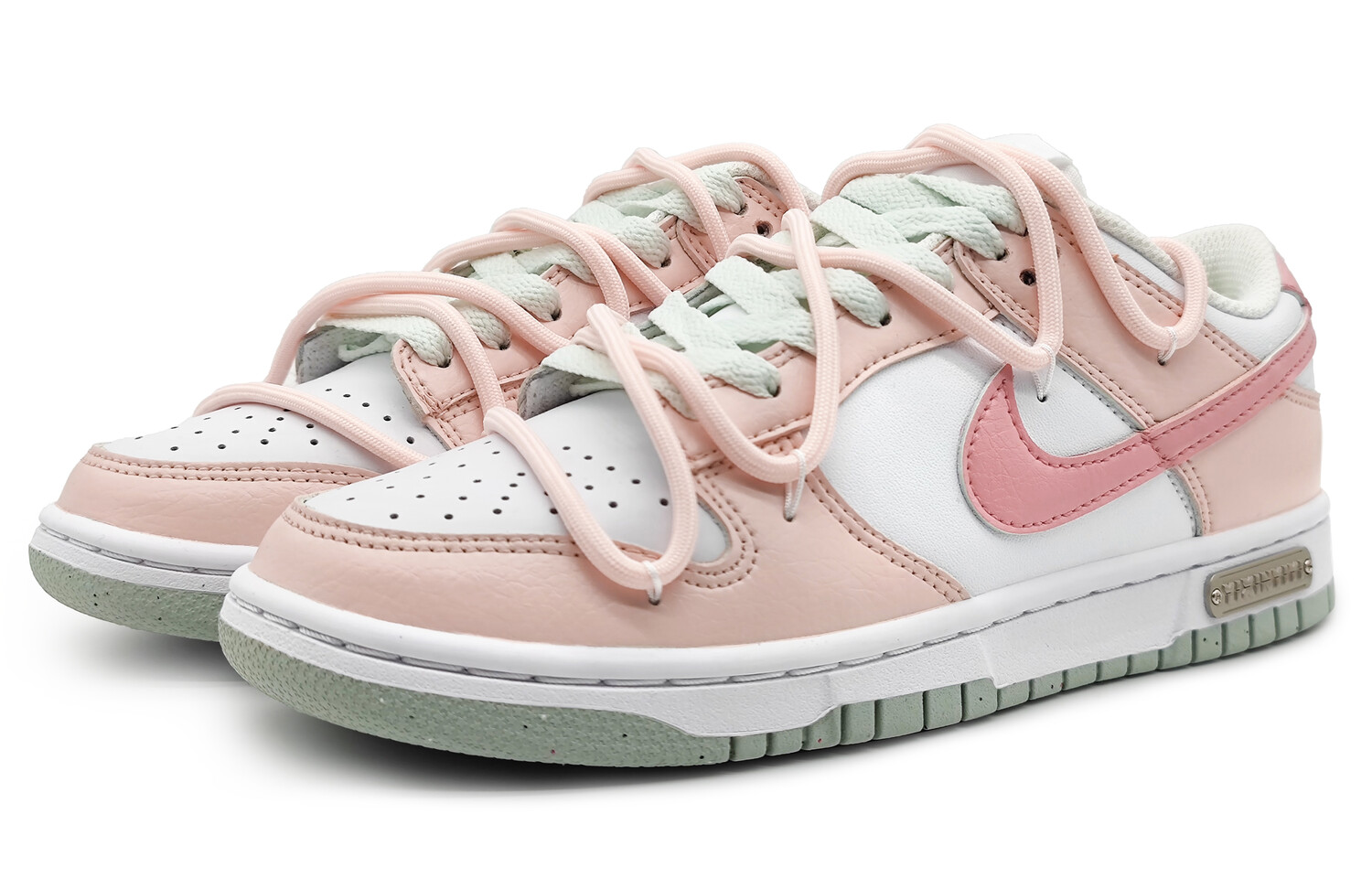 Женские кроссовки для скейтбординга Nike Dunk