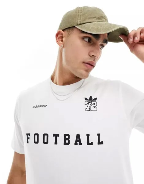 Белая футболка с надписью adidas Originals '72
