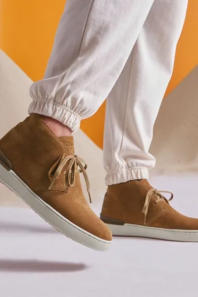 Коньячные замшевые туфли CourtLite DBT Clarks, красный