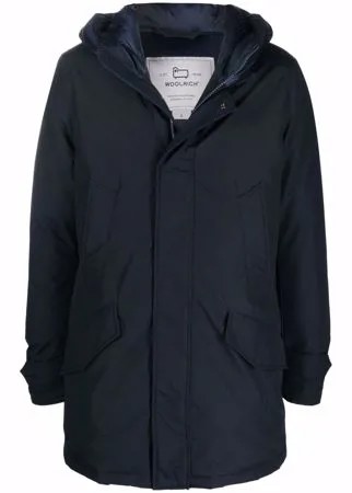 Woolrich пуховик на молнии с капюшоном