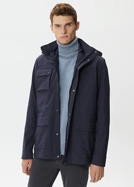 Темно-синее мужское пальто с капюшоном и принтом Lacoste