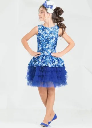 Платье нарядное с многослойной юбкой синего цвета 