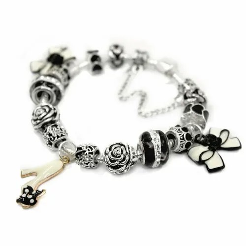Браслет-цепочка Handinsilver ( Посеребриручку ) Браслет с шармами на основе из бижутерной стали, стекло, муранское стекло, стразы, 1 шт., размер 19 см, черный