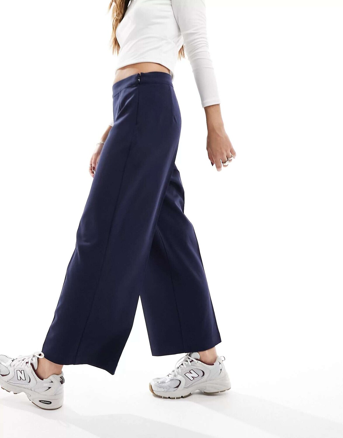 Темно-синие брюки прямого кроя Vero Moda