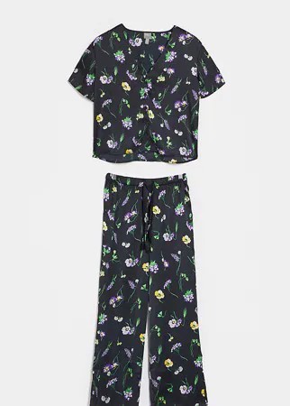Атласные брюки и рубашка с цветочным принтом ASOS DESIGN Petite-Черный