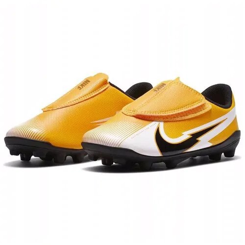 Футбольные бутсы Nike Mercurial Vapor 13 Club Mg PS.рахмер 29.5.длина стопы 18 см.