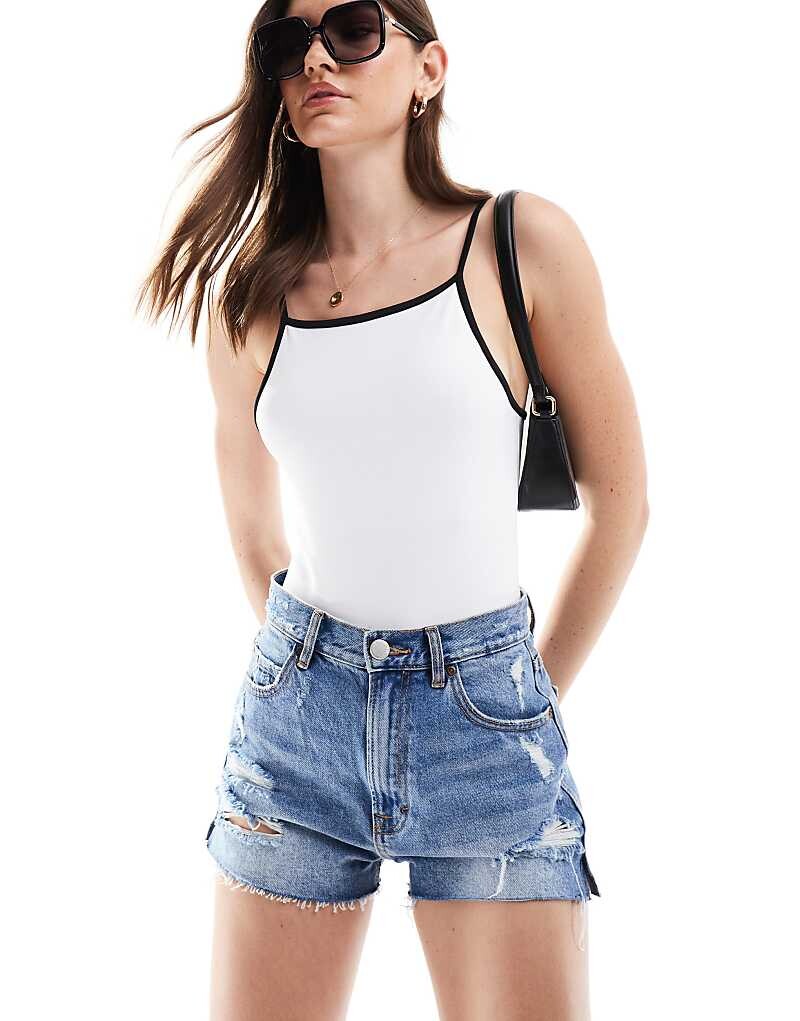 ASOS DESIGN – Боди-бретельки белого цвета с черной окантовкой