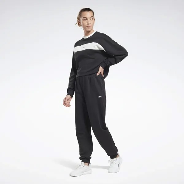 Спортивный костюм Reebok 