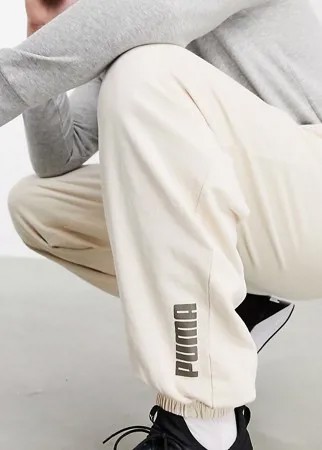 Джоггеры в стиле oversized выбеленного бежевого цвета Puma Plus – эксклюзивно для ASOS-Бежевый