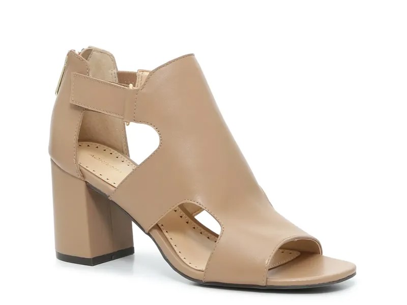 Сандалии Alton Sandal Adrienne Vittadini, бежевый