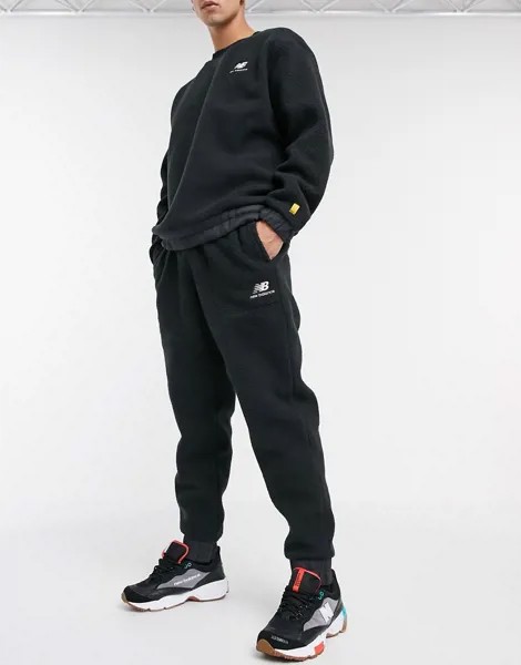 Черные джоггеры из искусственной цигейки New Balance Athletics Trail-Черный