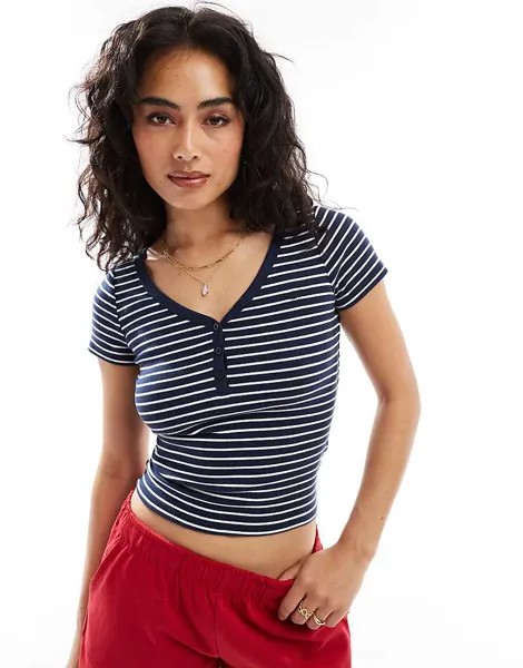 Hollister – футболка Gestreiftes Henley в цвете Marineblau