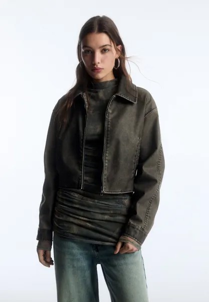 Куртка из эко-кожи PULL&BEAR, черный