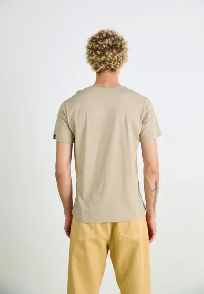 Футболка с принтом Camo Pp T Alpha Industries, винтажный песок