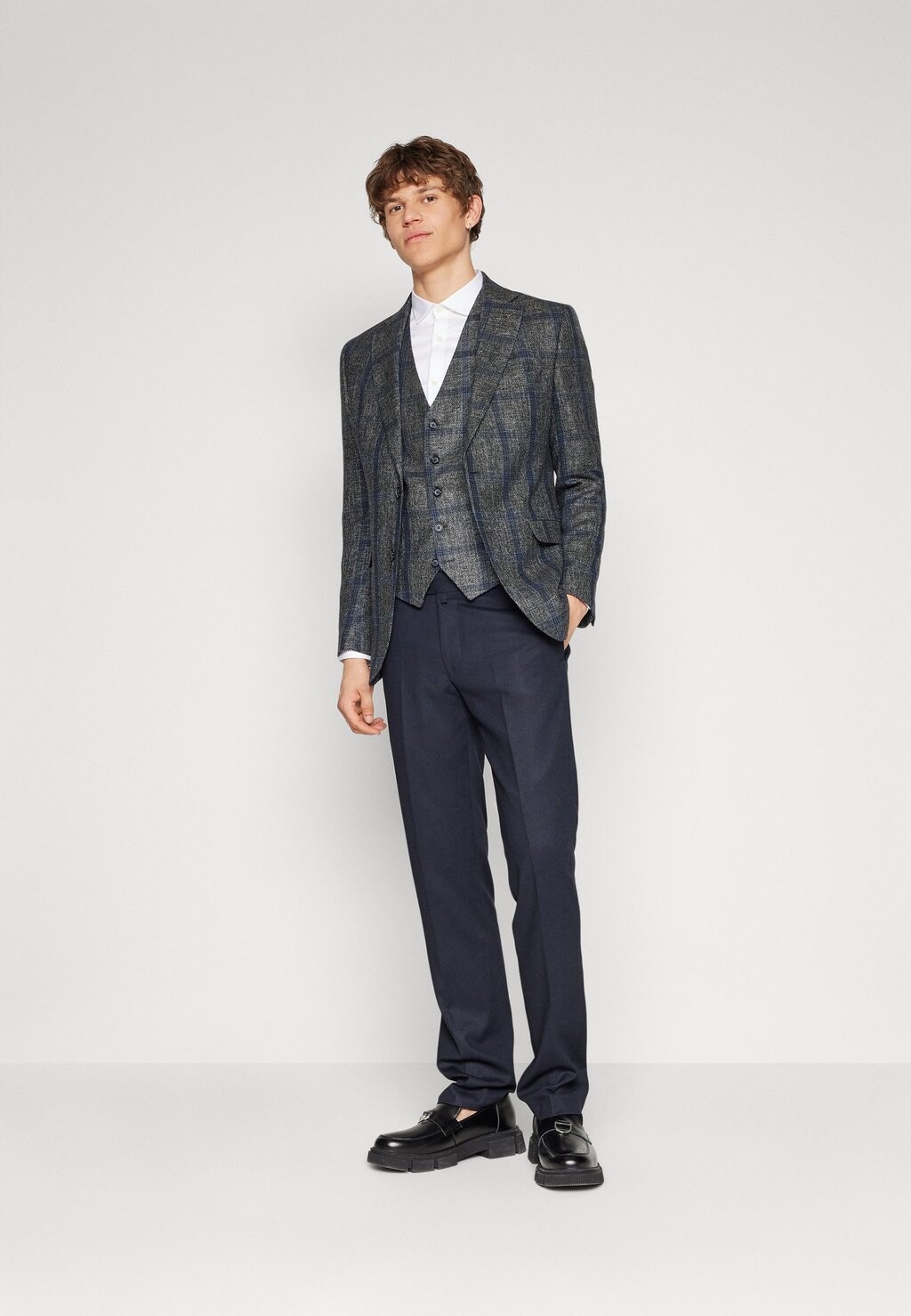 Костюм COMBINED TRIPLE SUIT Kigili, цвет dark fumé