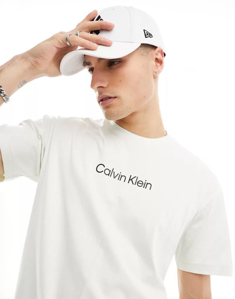 Белая удобная футболка с логотипом Calvin Klein Hero Comfort