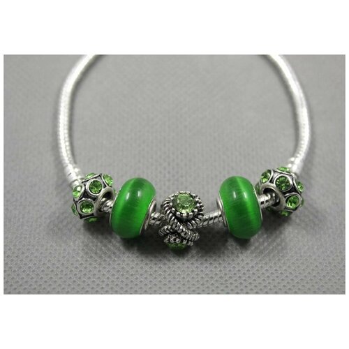 Браслет-цепочка Handinsilver ( Посеребриручку ) Браслет с шармами на основе из бижутерной стали, стразы, муранское стекло, стекло, 1 шт., размер 21 см, зеленый