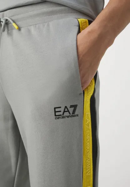 Спортивные штаны EA7 Emporio Armani, grigio Chiaro