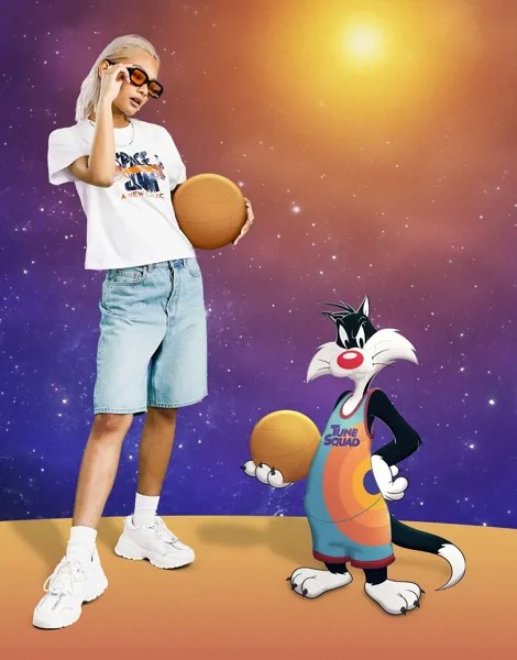 Футболка с принтом Space Jam: A New Legacy с эффектом «севшей» вещи ASOS DESIGN-Зеленый цвет