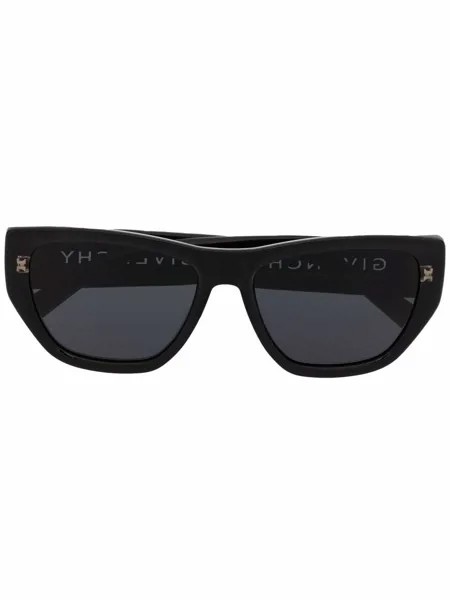 Givenchy Eyewear солнцезащитные очки в оправе 'кошачий глаз'