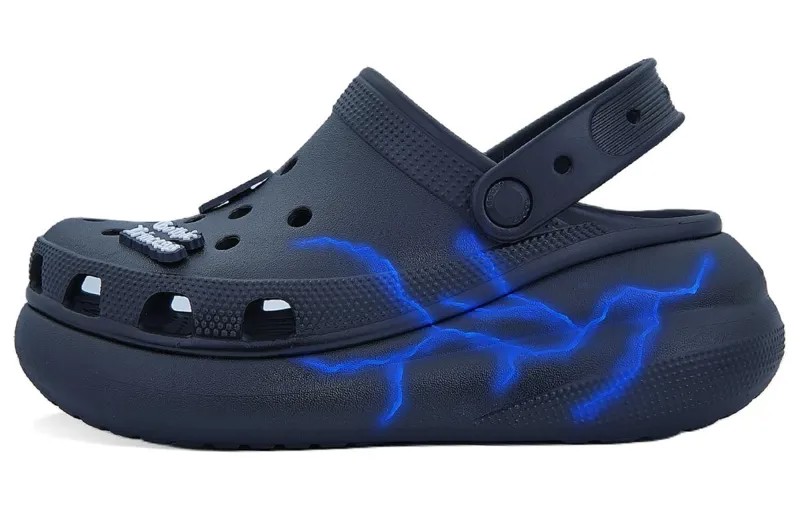 Классические башмаки-сабо унисекс Crocs