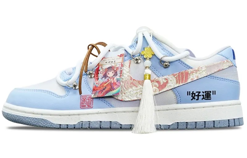 Женские кроссовки для скейтбординга Nike Dunk, Embroidered gold filigree waves
