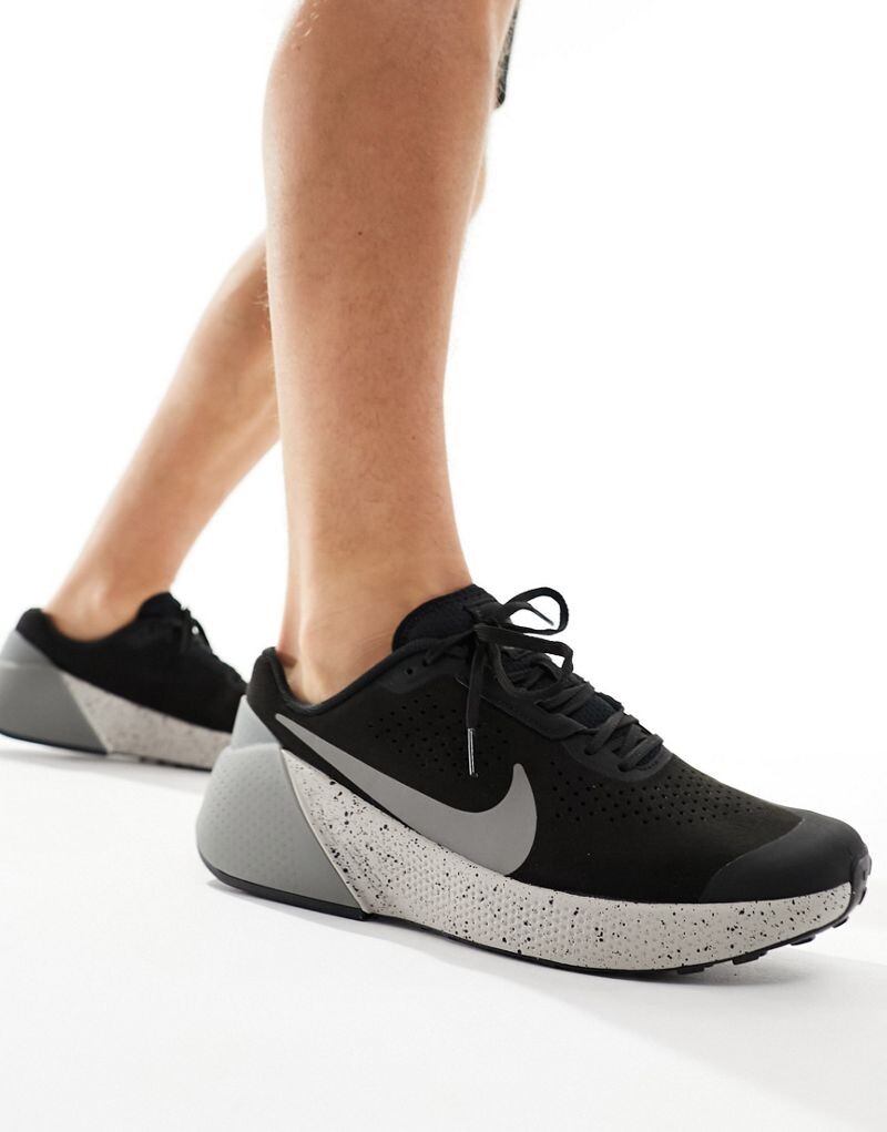 Nike – Air Zoom 1 – черно-серая спортивная обувь