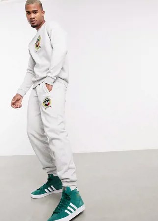 Серые флисовые джоггеры с университетской эмблемой от комплекта adidas Originals-Серый