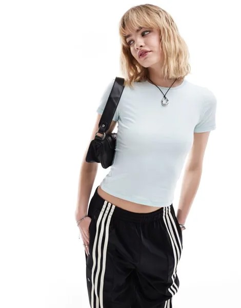Голубая футболка узкого кроя Weekday — эксклюзивно для ASOS