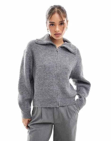 Серый джемпер на молнии с высоким воротником New Look