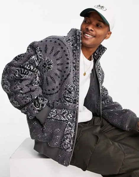 Серый oversized-бомбер из искусственного меха с принтом пейсли ASOS DESIGN