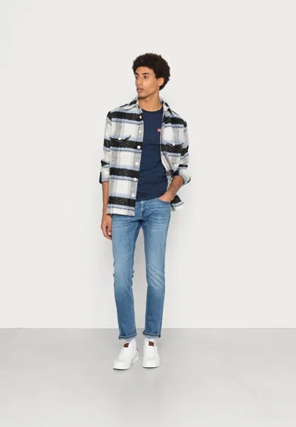 Базовая футболка Crewneck Graphic 2 Pack Levi's, цвет babytab white/dress blues