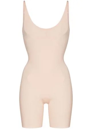 Spanx боди до середины бедра Thinstincts с глубоким вырезом