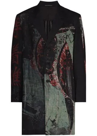 Yohji Yamamoto пальто с графичным принтом