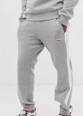 Серые джоггеры с полосками по бокам Reebok эксклюзивно для ASOS-Серый