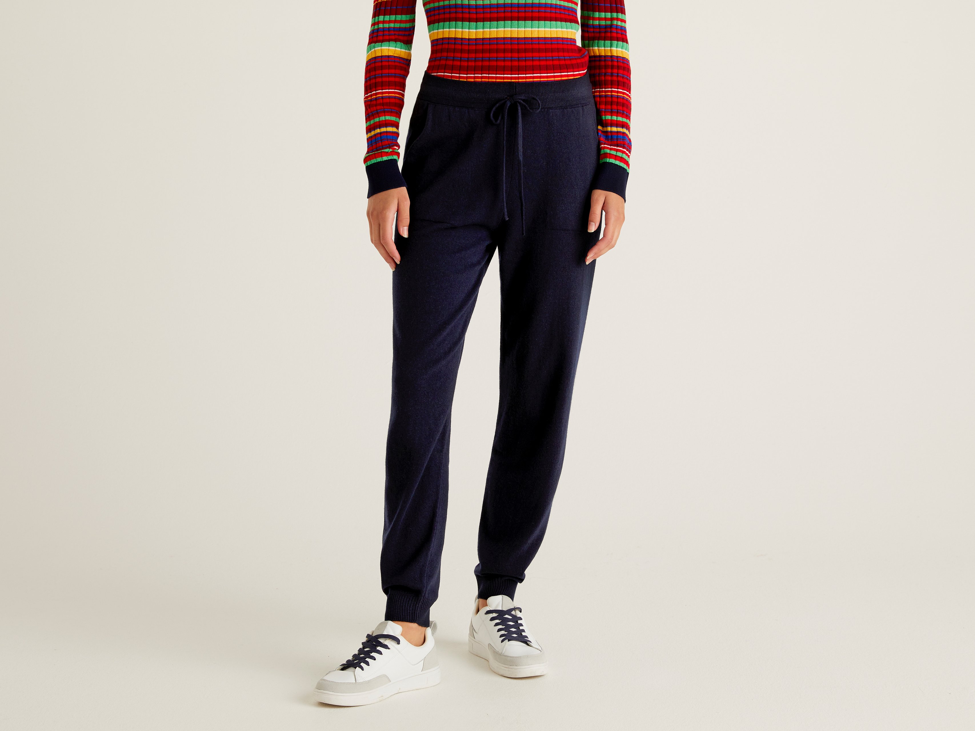 Спортивные брюки женские United Colors of Benetton 21A_1035P0107 синие XS