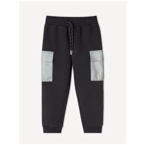 Тёмно-серые спортивные брюки Jogger с карманами-карго для мальчика Gloria Jeans, размер 3-4г/104