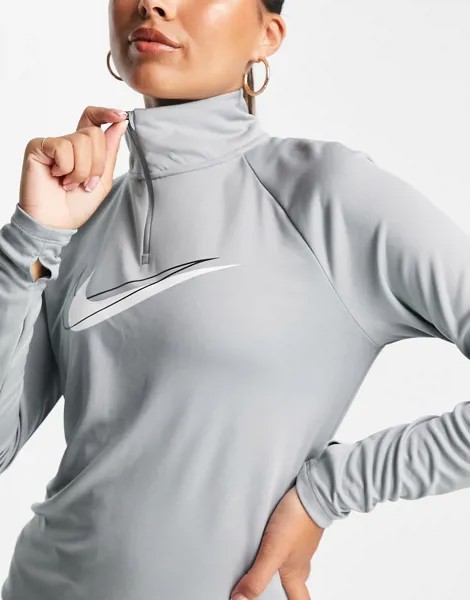 Серый топ с логотипом-галочкой и короткой молнией Nike Running Dri-FIT